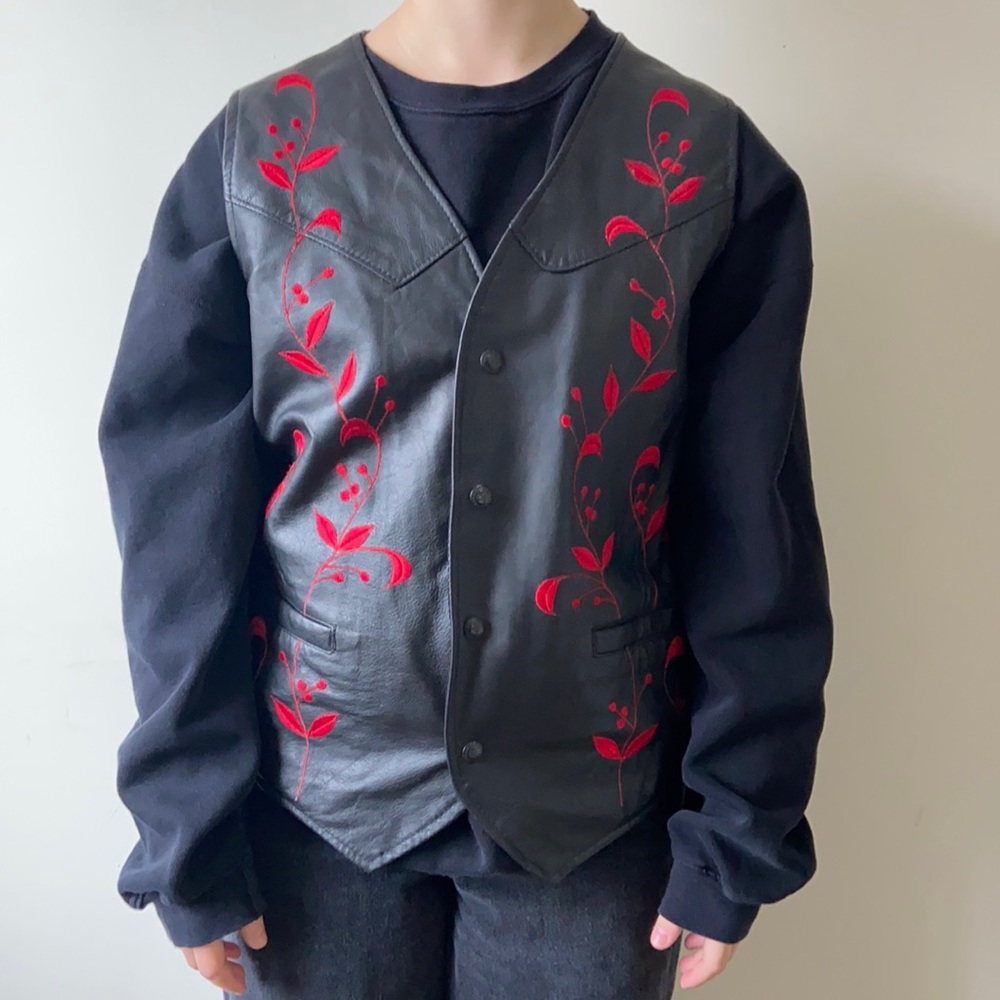 EXCELLED leather vest with red embroidery LARGE